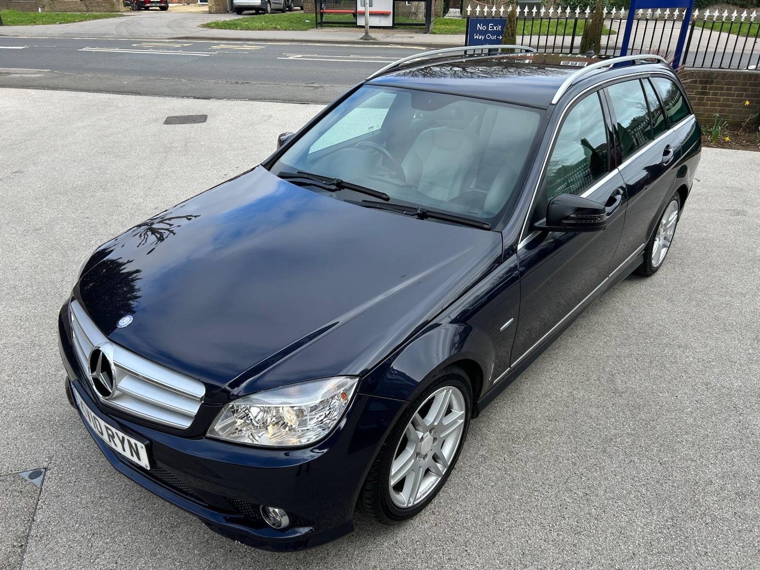 Used Mercedes-Benz C Class 2010 for sale - 78002100: Photo 7