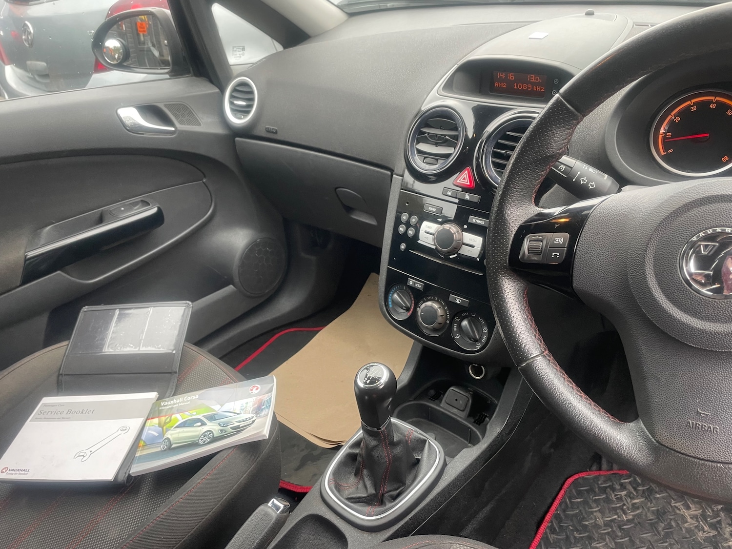 Used Vauxhall Corsa 2012 for sale - 78002133: Photo 4