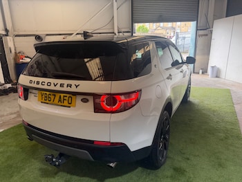 Used Land Rover Discovery Sport 2017 for sale - 79151395: Photo