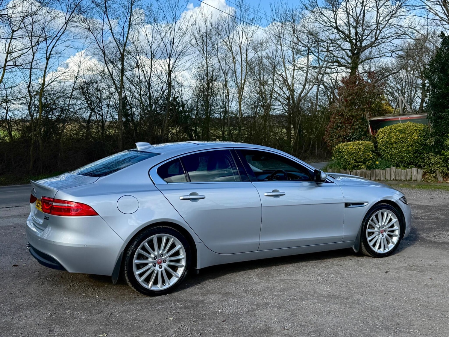 Used Jaguar XE 2017 for sale - 78043792: Photo 5