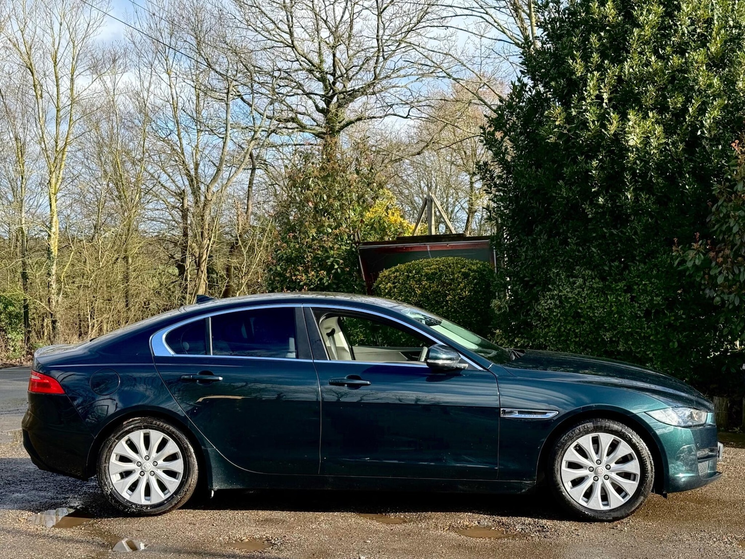 Used Jaguar XE 2015 for sale - 78043777: Photo 6
