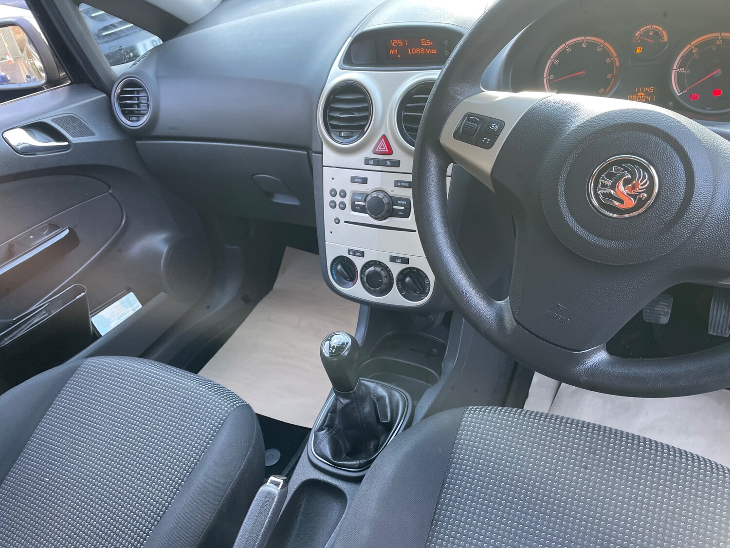 Used Vauxhall Corsa 2010 for sale - 78002145: Photo 21