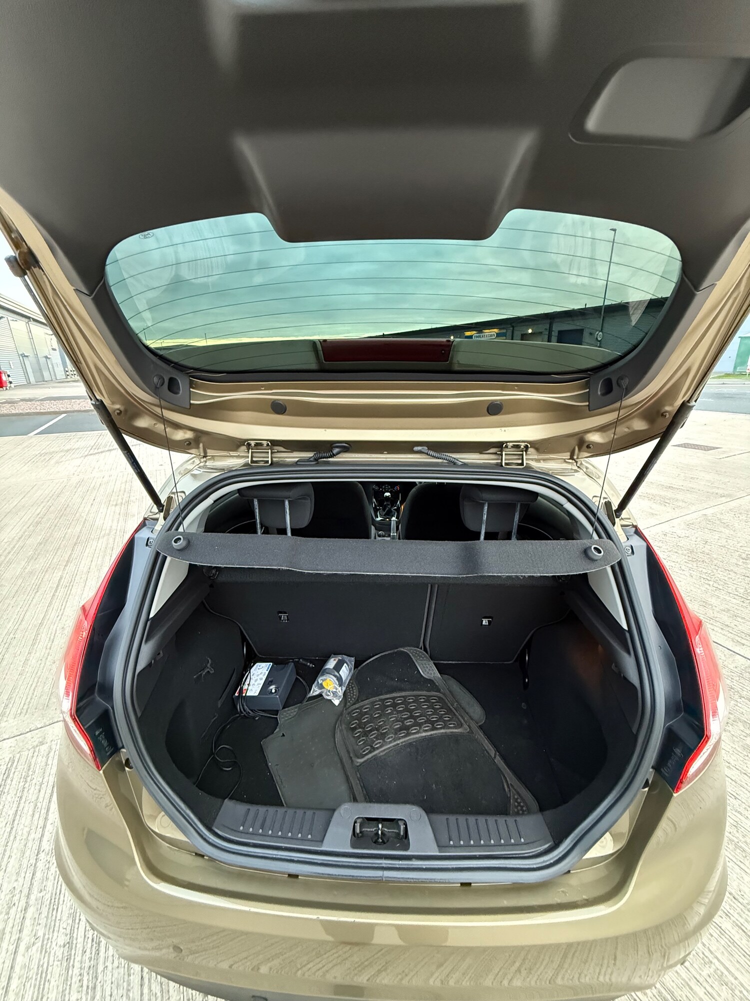 Used Ford Fiesta 2014 for sale - 77879282: Photo 6