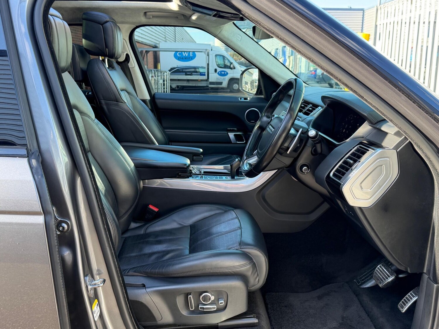 Used Land Rover Range Rover Sport for sale - 77966348: Photo 25