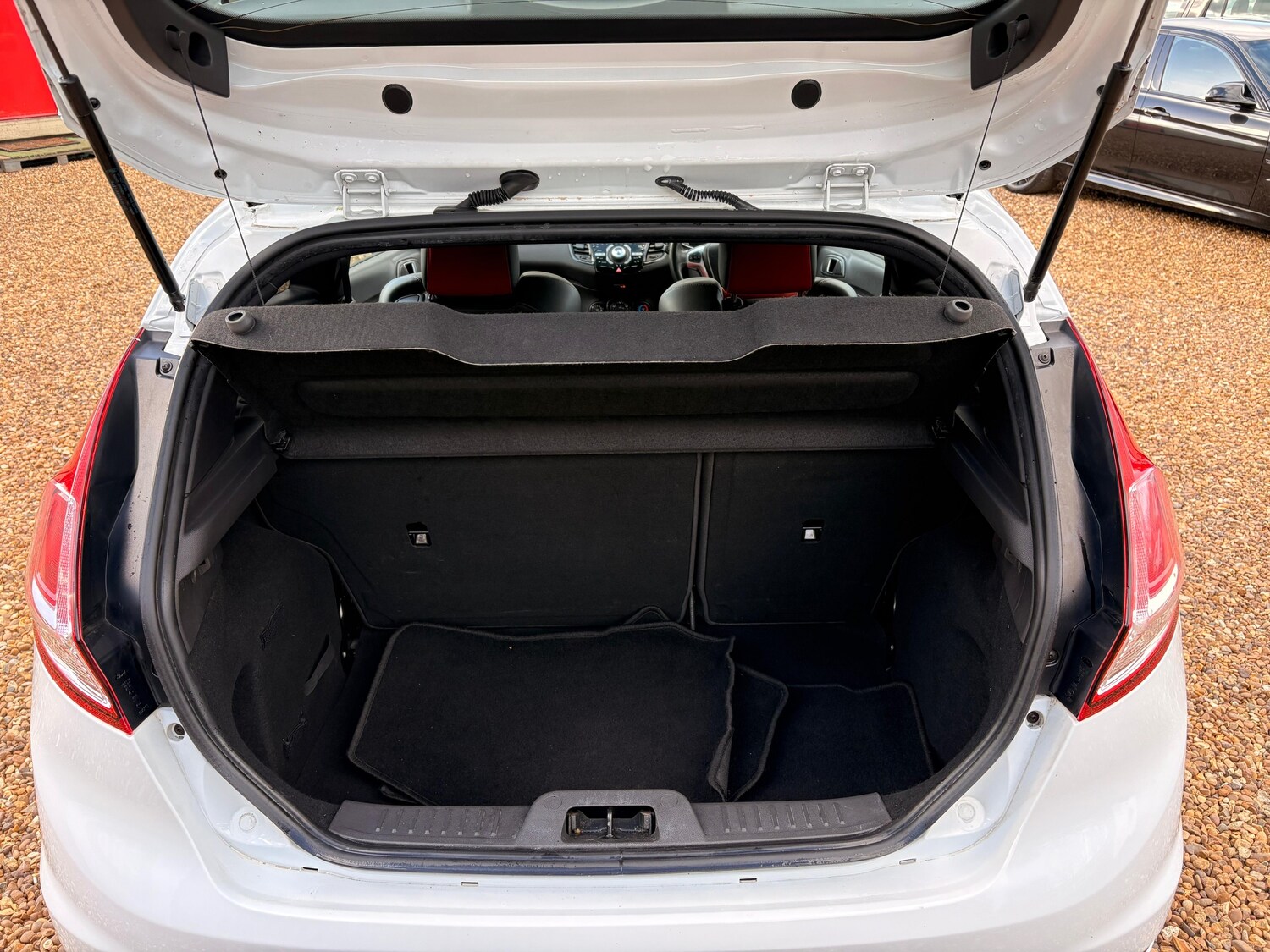 Used Ford Fiesta 2013 for sale - 78022497: Photo 9