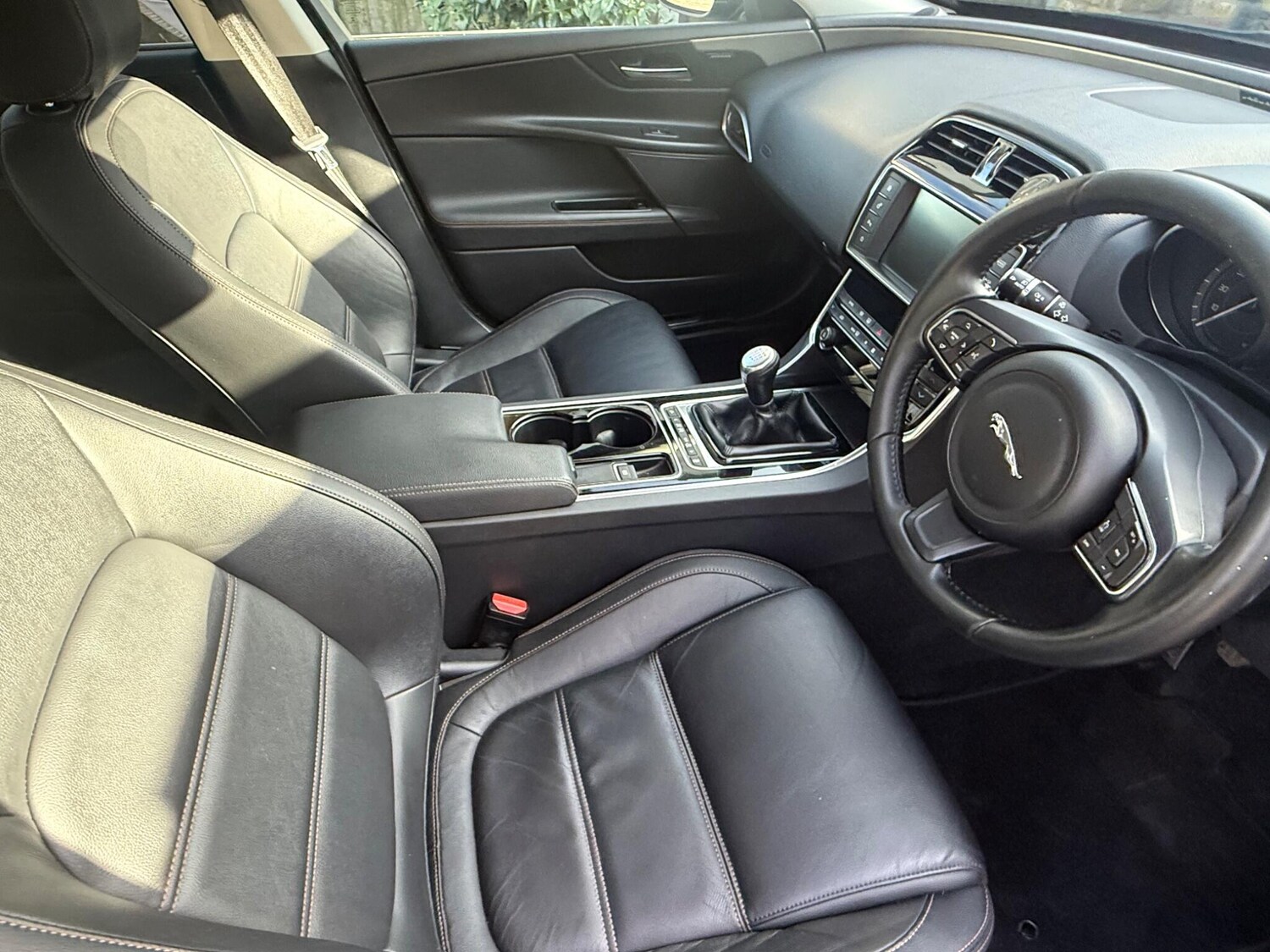 Used Jaguar XE 2015 for sale - 78043786: Photo 22