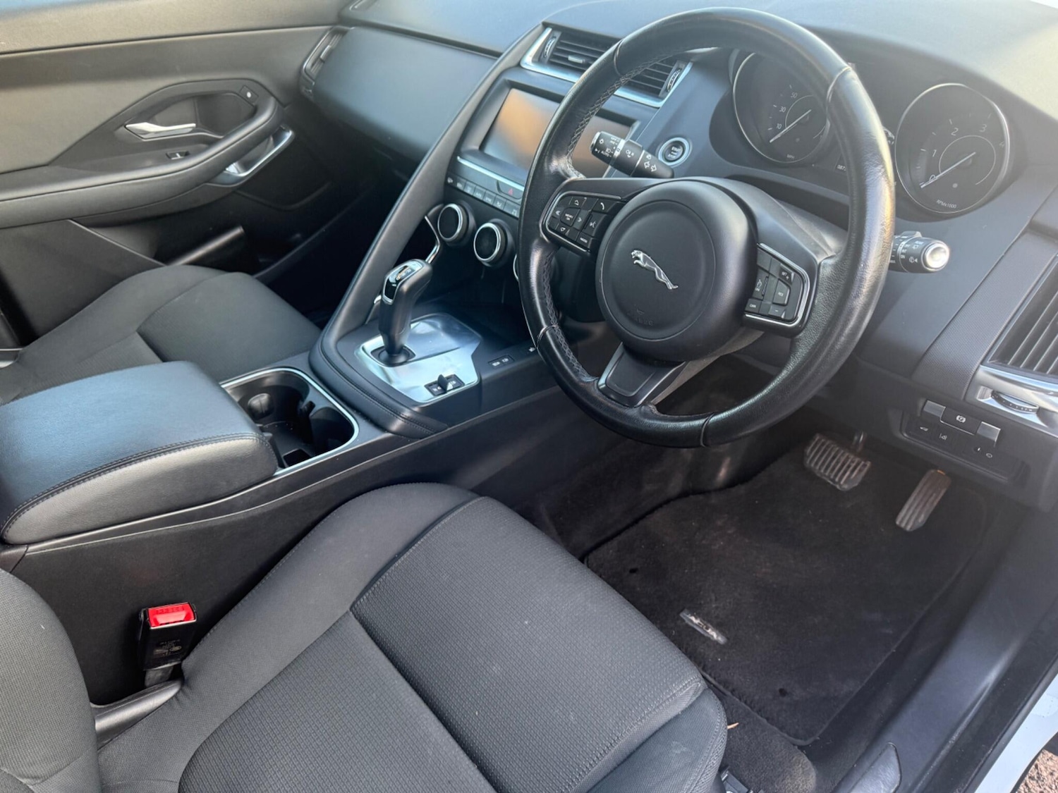 Used Jaguar E-Pace 2018 for sale - 78043785: Photo 24