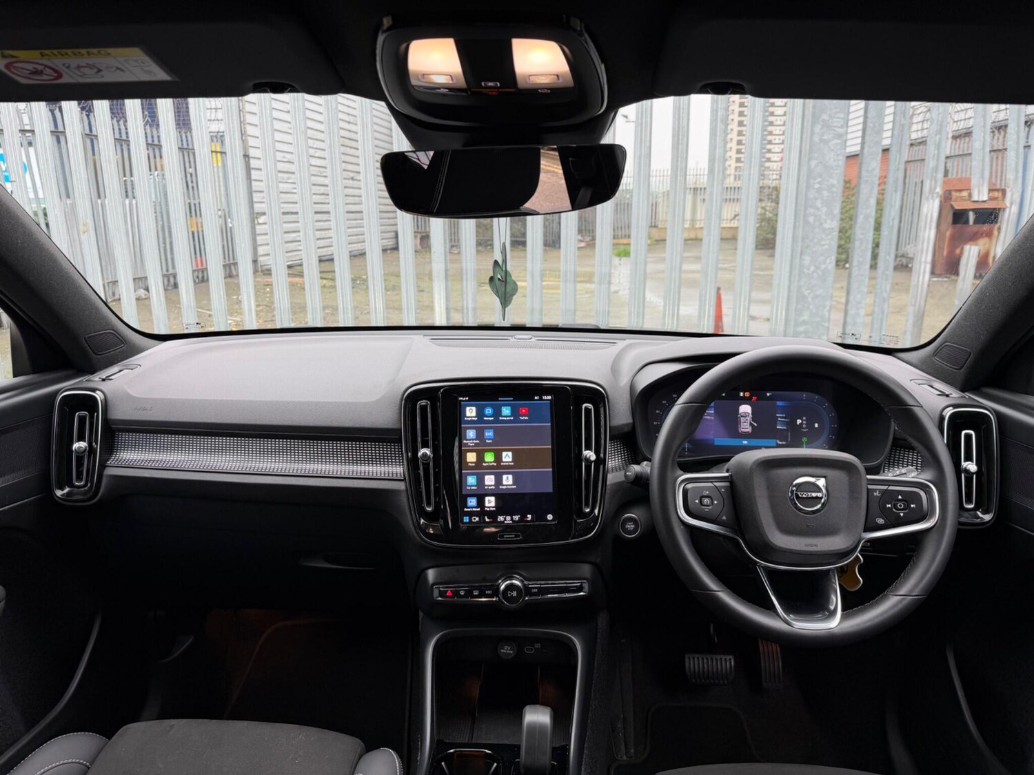 Used Volvo XC40 2025 for sale - 77966364: Photo 17