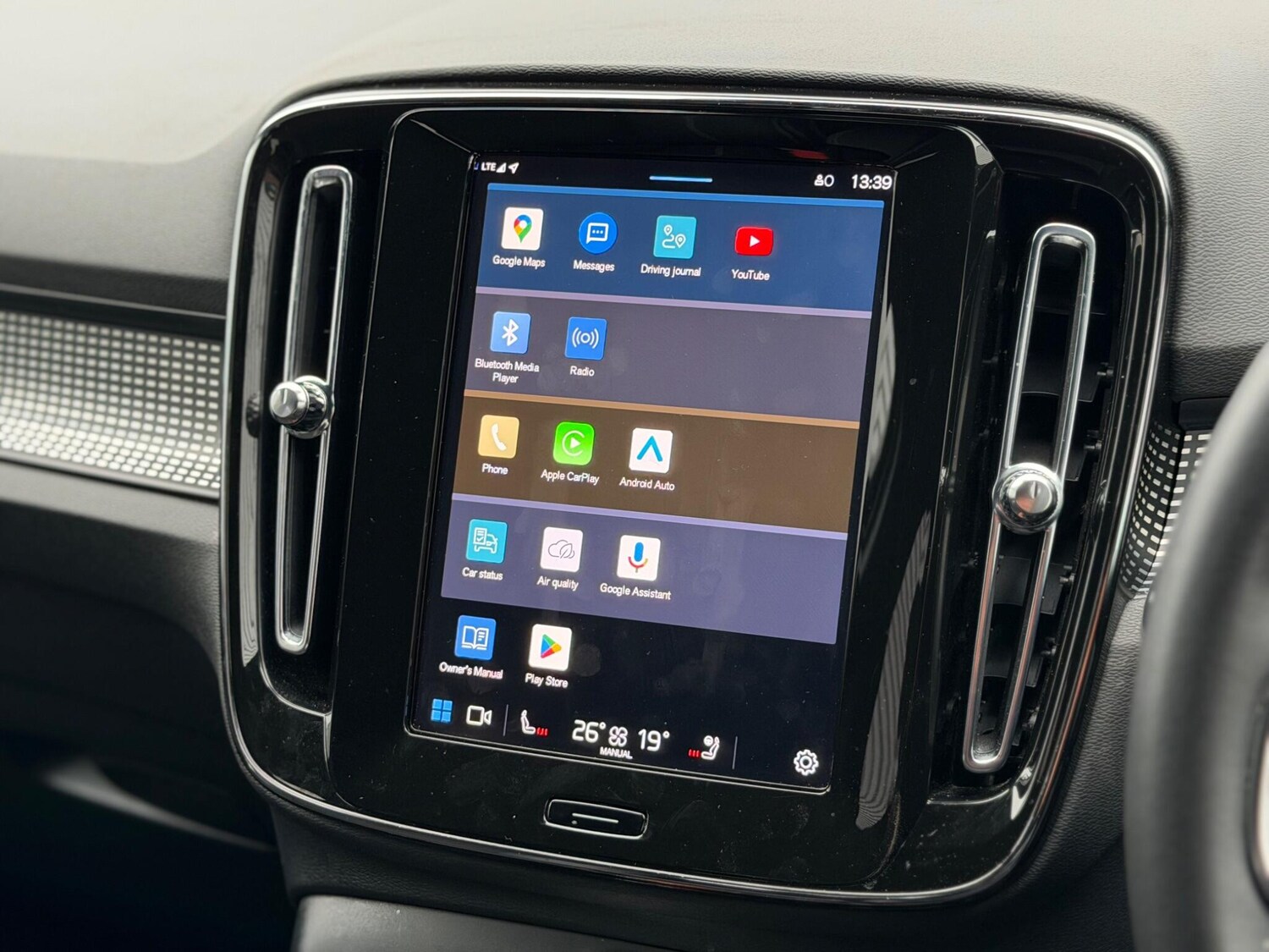 Used Volvo XC40 2025 for sale - 77966364: Photo 23