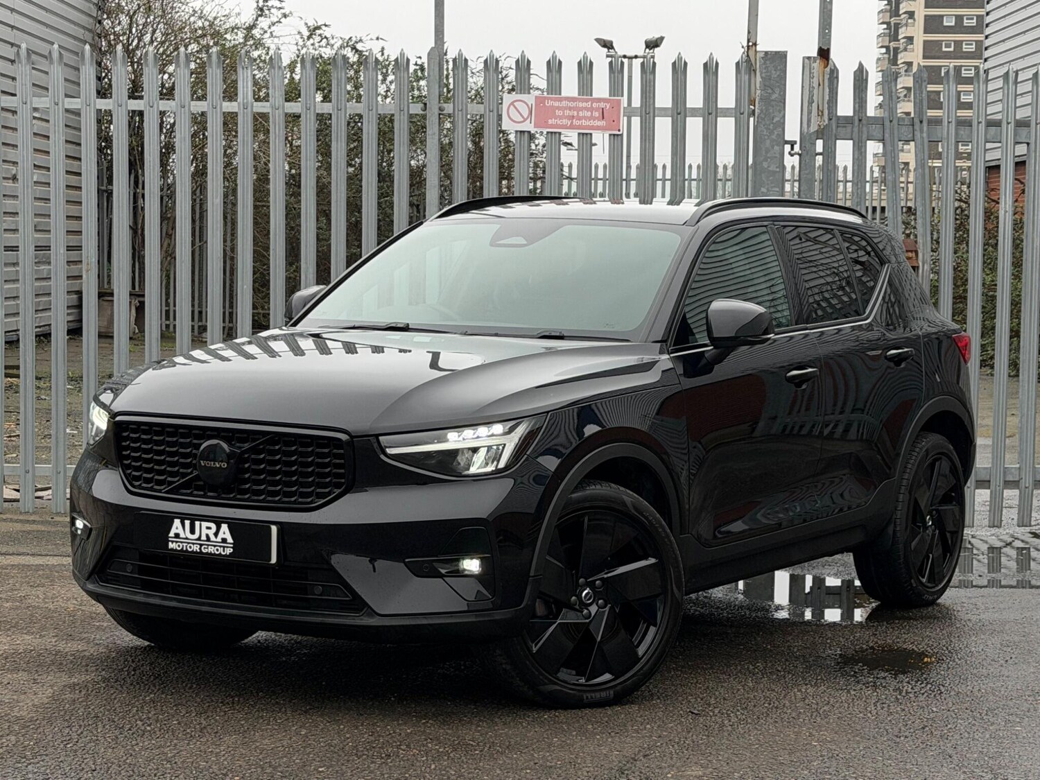 Used Volvo XC40 2025 for sale - 77966364: Photo 3