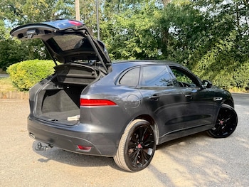 Used Jaguar F-Pace 2017 for sale - 79216945: Photo
