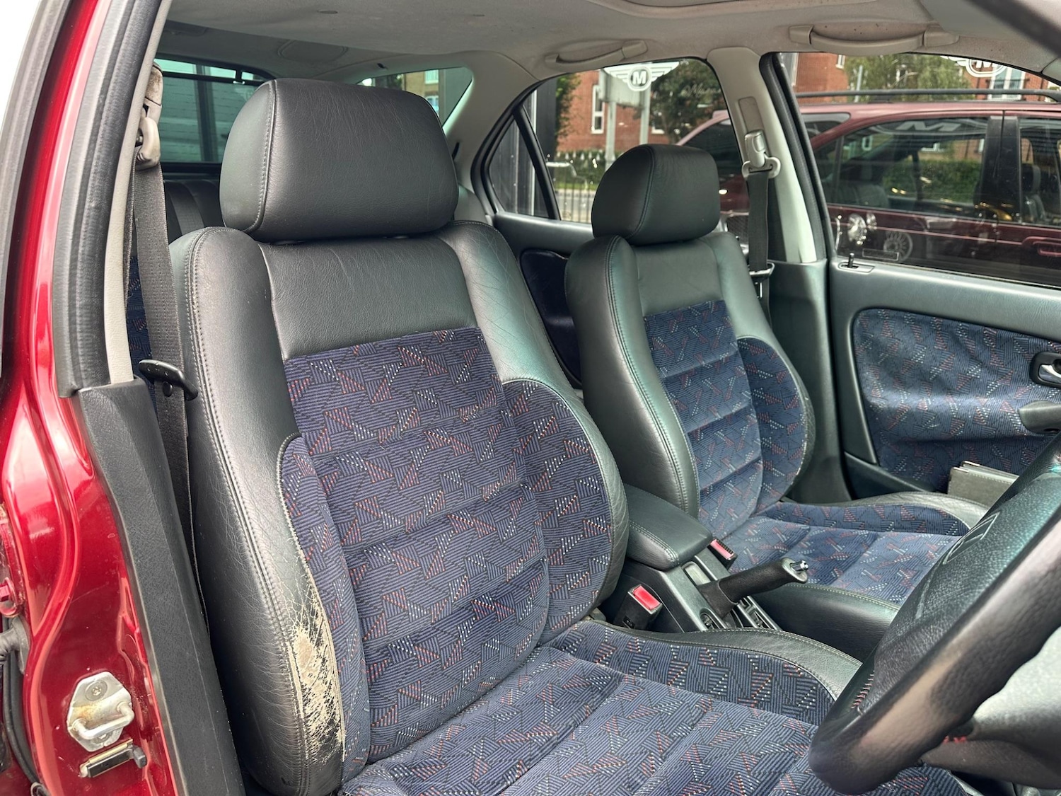 Used Honda Civic 2000 for sale - 77966354: Photo 11