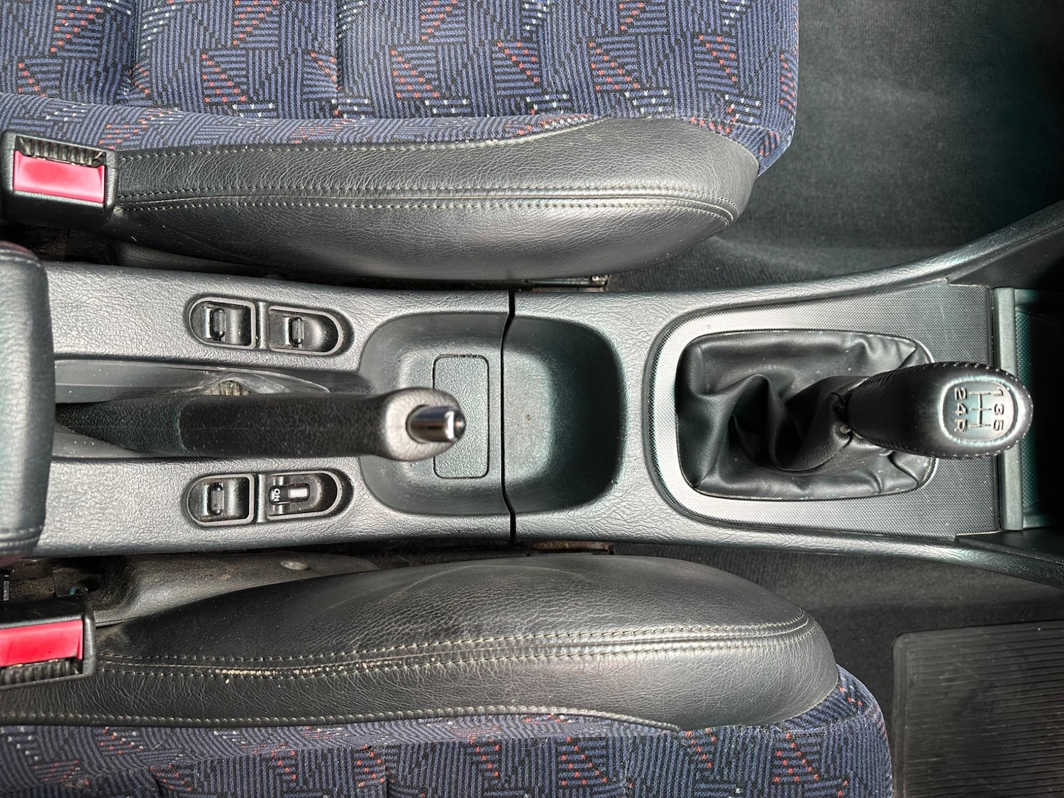 Used Honda Civic 2000 for sale - 77966354: Photo 17