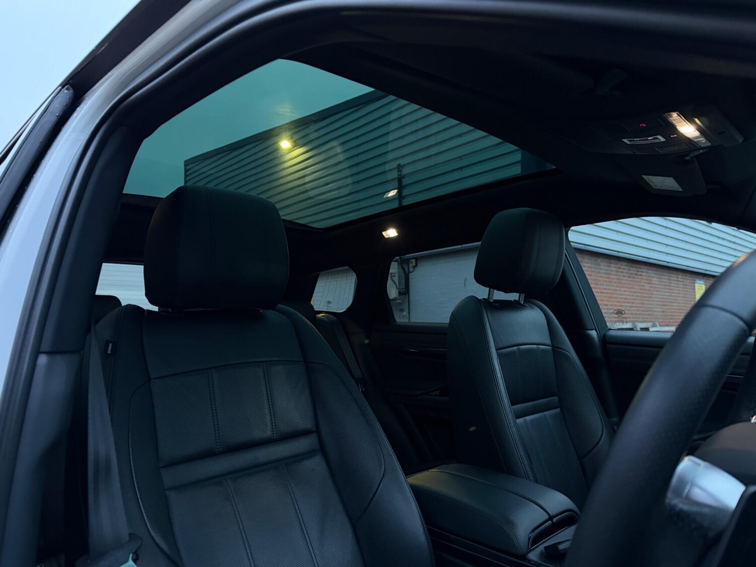 Used Land Rover Range Rover Evoque 2019 for sale - 77966337: Photo 19