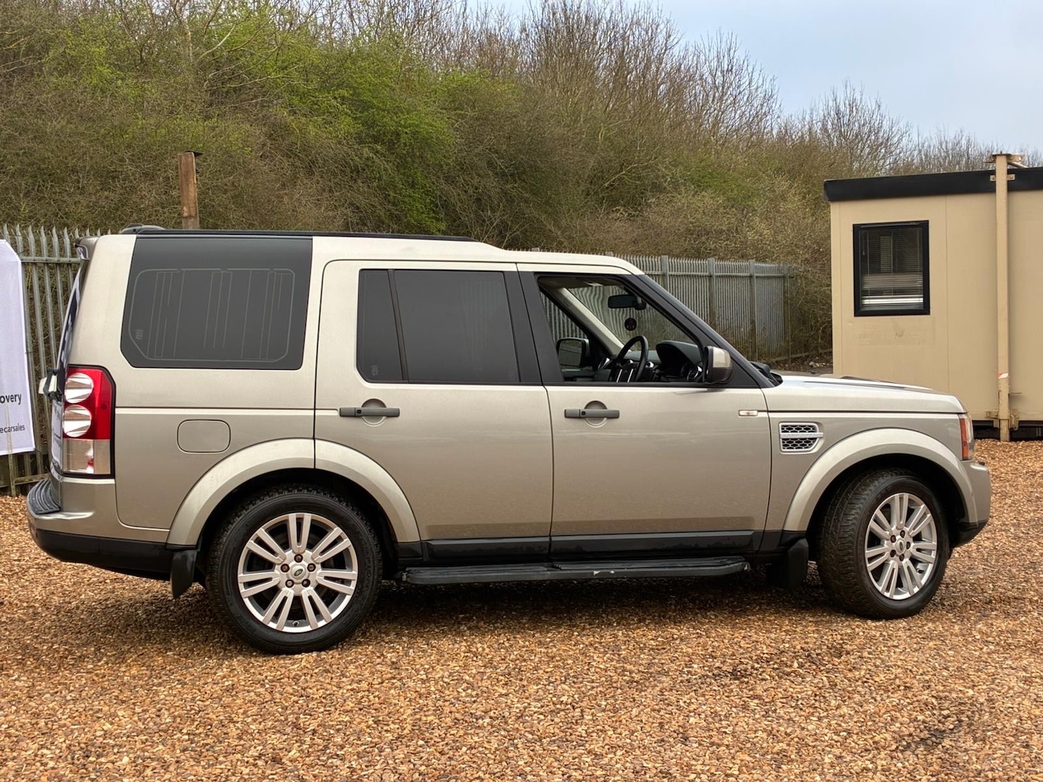 Used Land Rover Discovery 2011 for sale - 77966478: Photo 4