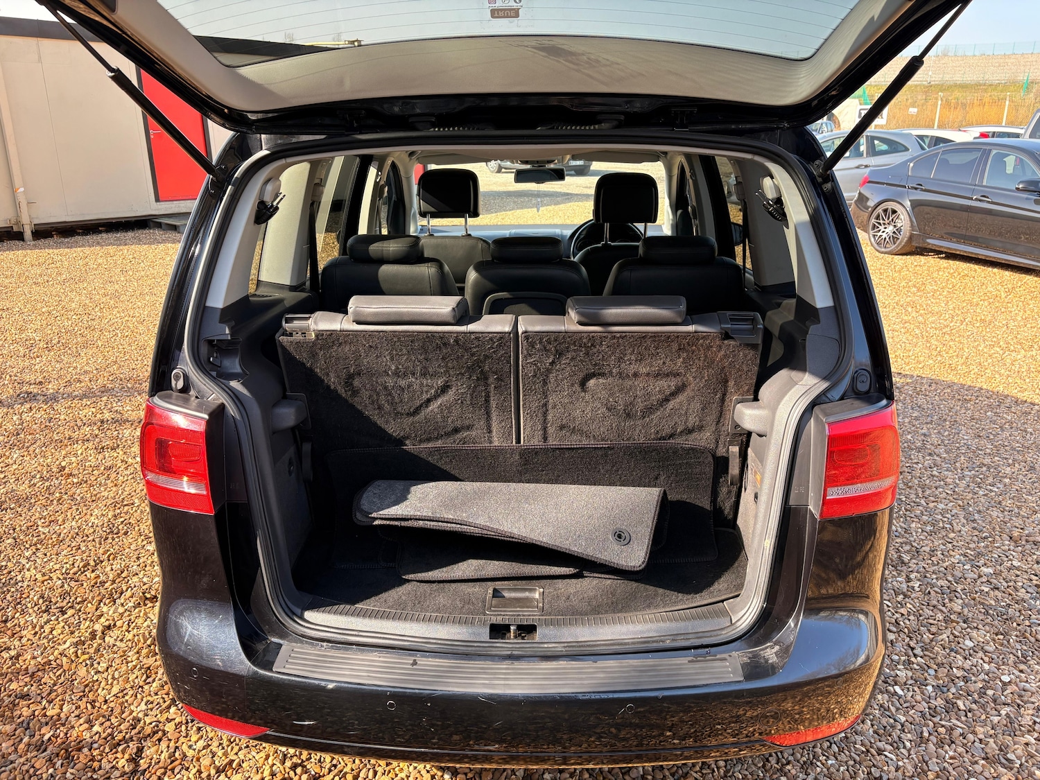 Used Volkswagen Touran for sale - 77966477: Photo 10