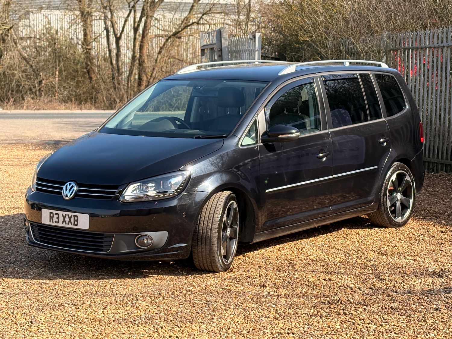 Used Volkswagen Touran for sale - 77966477: Photo 2