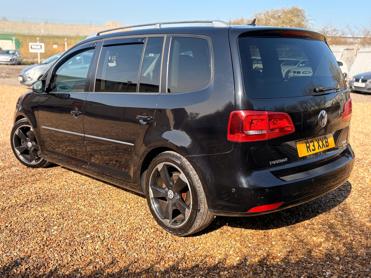 Used Volkswagen Touran for sale - 77966477: Photo 3