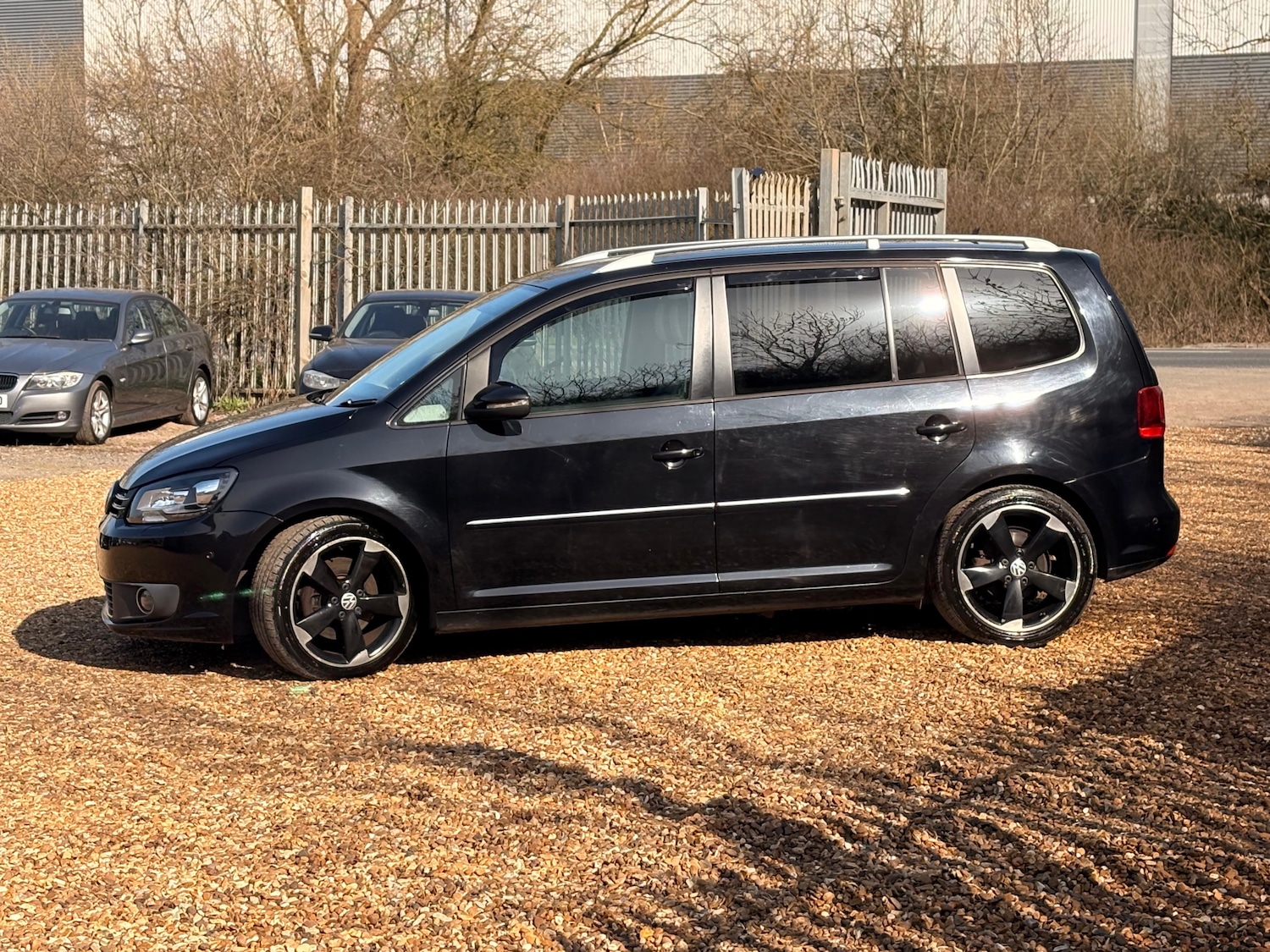 Used Volkswagen Touran for sale - 77966477: Photo 4
