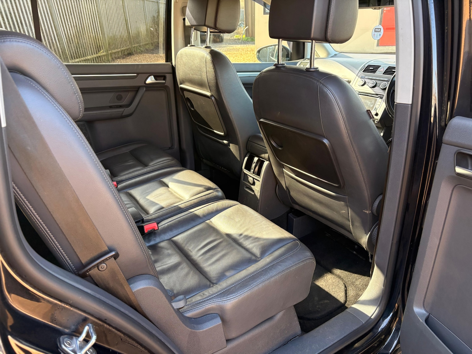 Used Volkswagen Touran for sale - 77966477: Photo 9