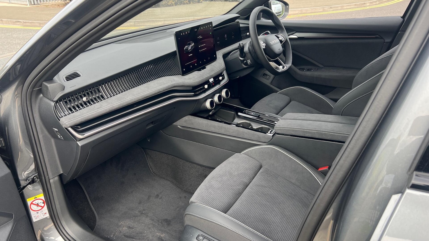 Used Skoda Superb for sale - 77602822: Photo 2