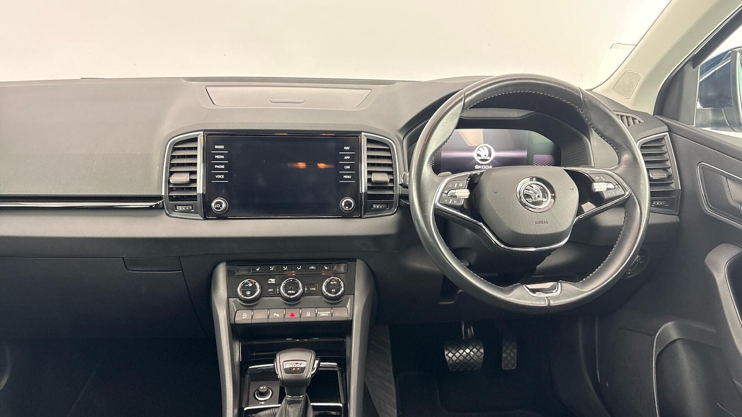 Used Skoda Karoq 2023 for sale - 77931831: Photo 8