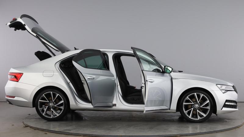 Used Skoda Superb 2024 for sale - 76517703: Photo 10