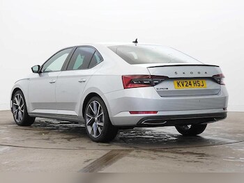 Used Skoda Superb 2024 for sale - 76517703: Photo