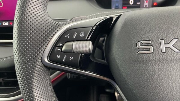 Used Skoda Enyaq 2025 for sale - 75608034: Photo 14