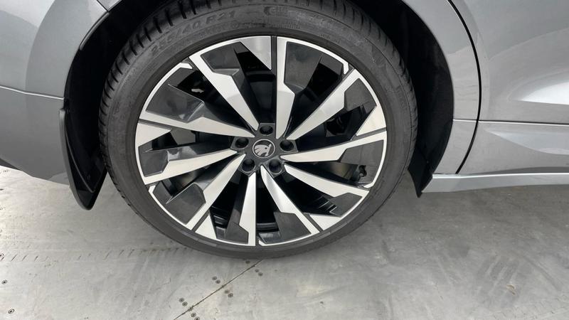 Used Skoda Enyaq 2025 for sale - 75608034: Photo 31