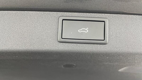 Used Skoda Enyaq 2025 for sale - 75608034: Photo 43