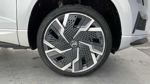 Used Skoda Karoq 2022 for sale - 75084608: Photo 6