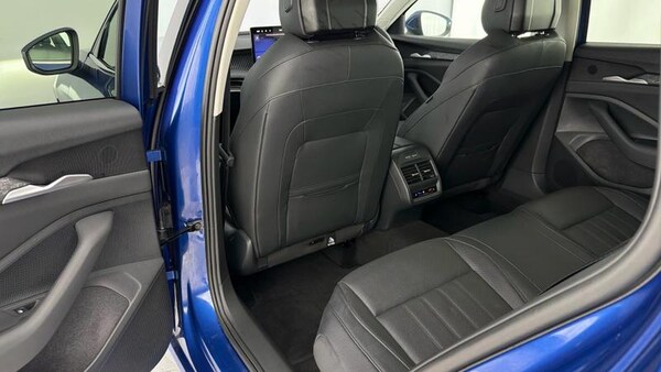 Used Skoda Superb 2025 for sale - 75791976: Photo 37