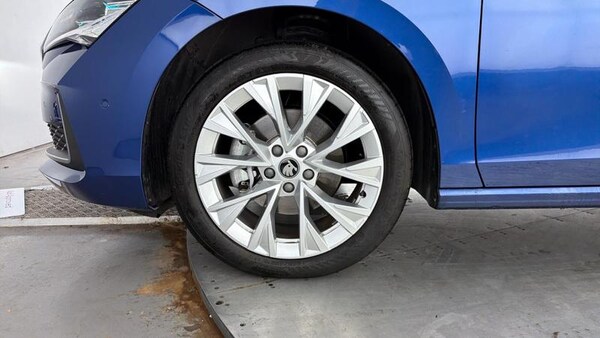 Used Skoda Superb 2025 for sale - 75791976: Photo 39