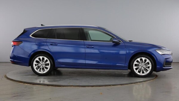 Used Skoda Superb 2025 for sale - 75791976: Photo 4