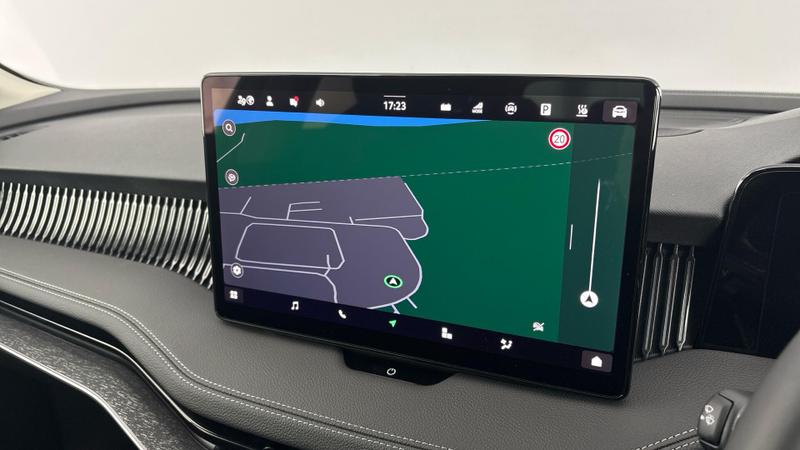 Used Skoda Superb 2025 for sale - 76918352: Photo 16