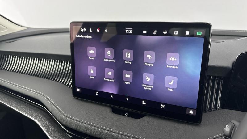 Used Skoda Superb 2025 for sale - 76918352: Photo 17