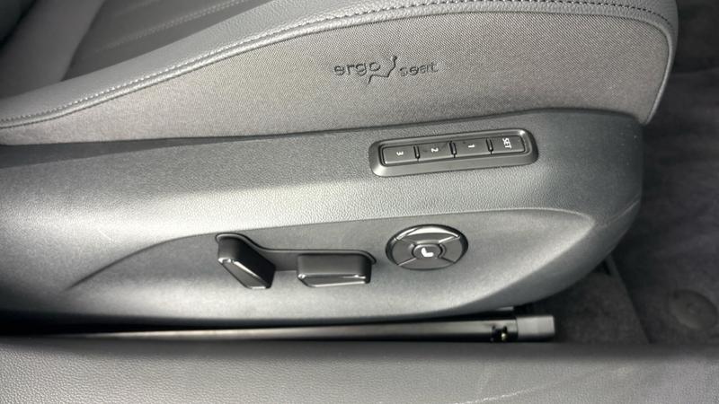 Used Skoda Superb 2025 for sale - 76918352: Photo 21