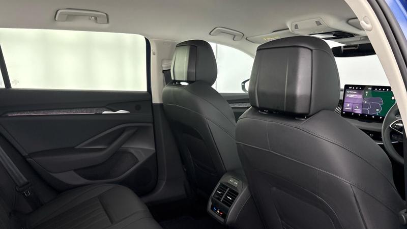 Used Skoda Superb 2025 for sale - 76918352: Photo 29