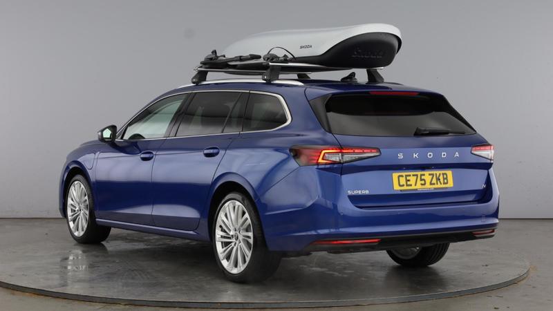 Used Skoda Superb 2025 for sale - 76918352: Photo 3