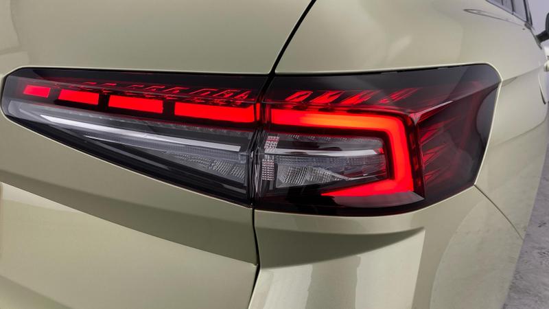 Used Skoda Superb 2025 for sale - 76664825: Photo 35