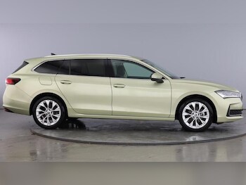 Used Skoda Superb 2025 for sale - 76664825: Photo