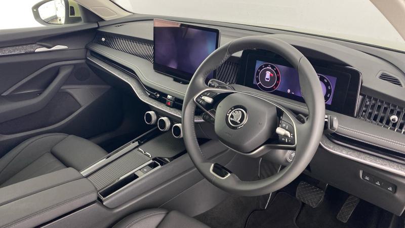 Used Skoda Superb 2025 for sale - 76664825: Photo 6