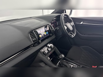 Used Skoda Karoq 2024 for sale - 77602801: Photo