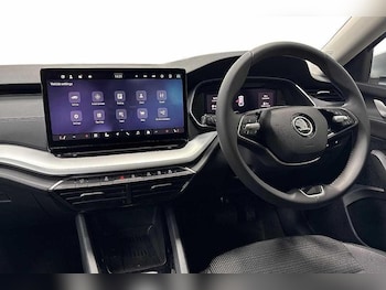 Used Skoda Octavia 2024 for sale - 76467732: Photo