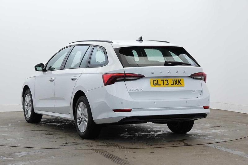 Used Skoda Octavia 2023 for sale - 76931242: Photo 3