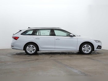 Used Skoda Octavia 2023 for sale - 76931242: Photo