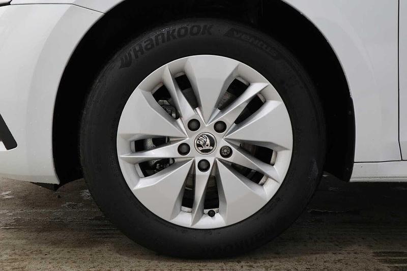 Used Skoda Octavia 2023 for sale - 76931242: Photo 5