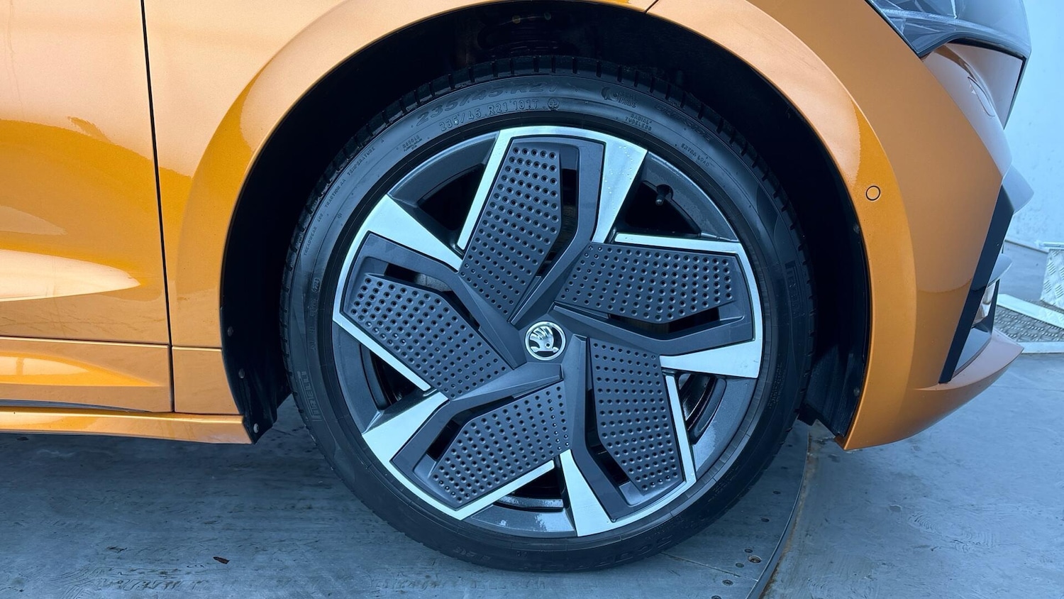 Used Skoda Enyaq 2023 for sale - 77691025: Photo 5