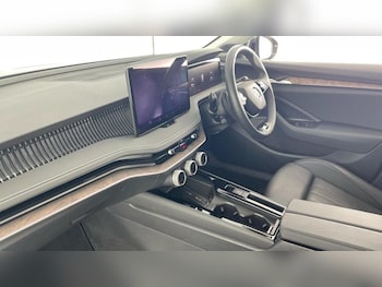 Used Skoda Superb 2024 for sale - 76517705: Photo